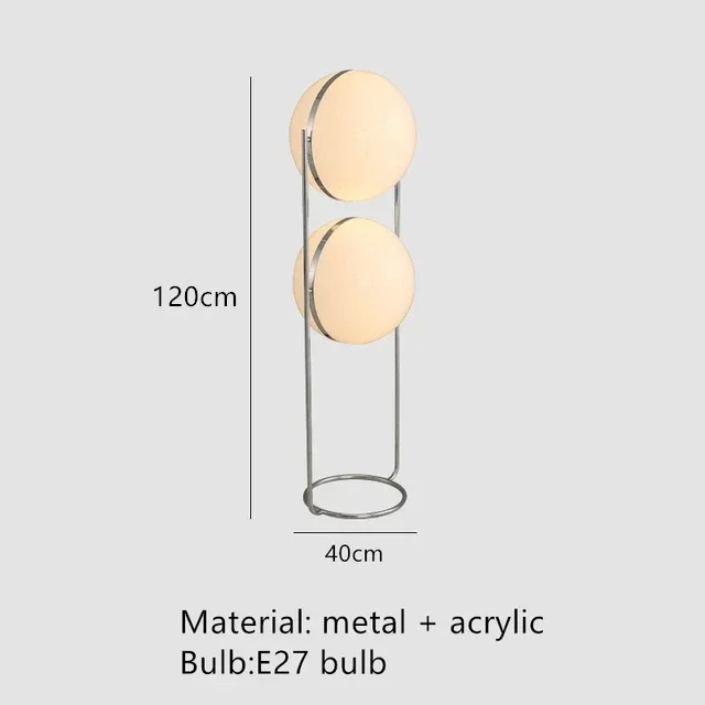 Stehlampe mit Acrylkugel und Chromständer als Designleuchte für Wohnzimmer