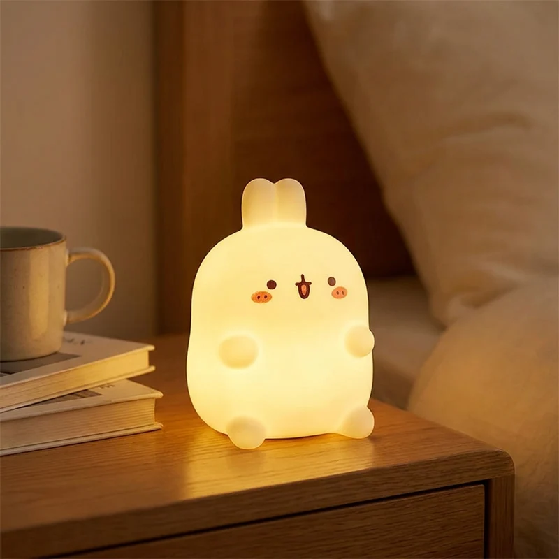LED Hase Tischlampe aus PVC als Nachtlicht für Kinderzimmer und Babyzimmer