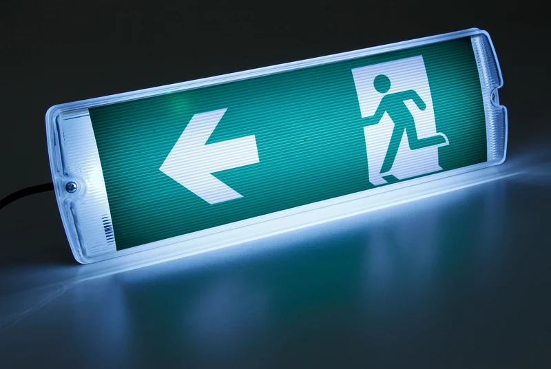 LED-Fluchtwegleuchte, Notbeleuchtung, Netzstrom & Akku, 3 Varianten, EN-konform