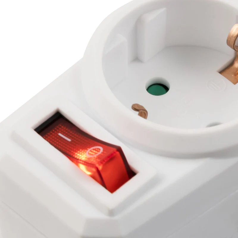 Steckdosenadapter in 3 Varianten