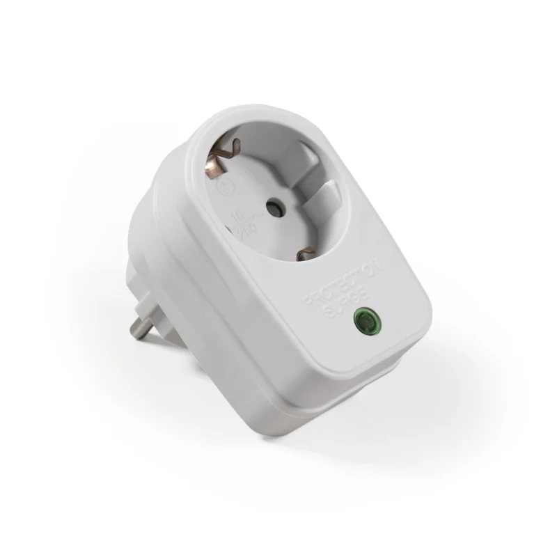 Steckdosenadapter in 3 Varianten