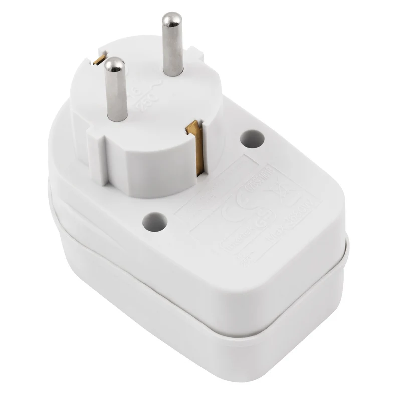 Steckdosenadapter in 3 Varianten