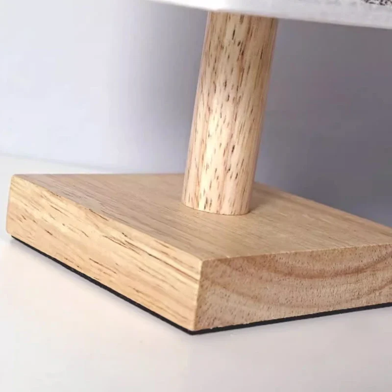 Tischlampe aus Stoff und Holz dimmbar für Schlafzimmer und Hotel