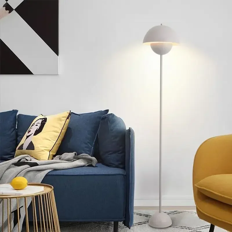 Cremefarbene Keramik Stehlampe für Wohnzimmer und Schlafzimmer