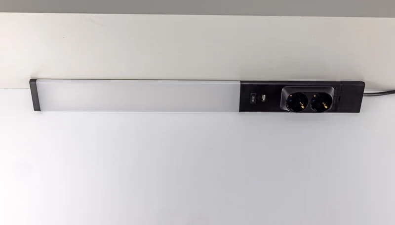 LED Unterbauleuchte schwarz mit USB A+C PD, 60cm, Neutralweiß und warmweiß