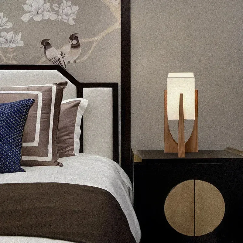 Nordische Holz Stehleuchte für Wohnzimmer, Hotel und Café