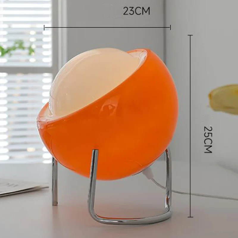 Tischlampe aus Glas im Mid-Century Stil für Nachttisch und Wohnzimmer