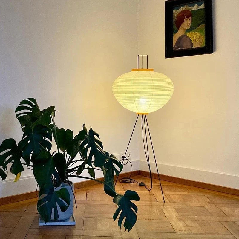 Japanische Washi Reispapier Stehlampe für Wohnzimmer und Esszimmer