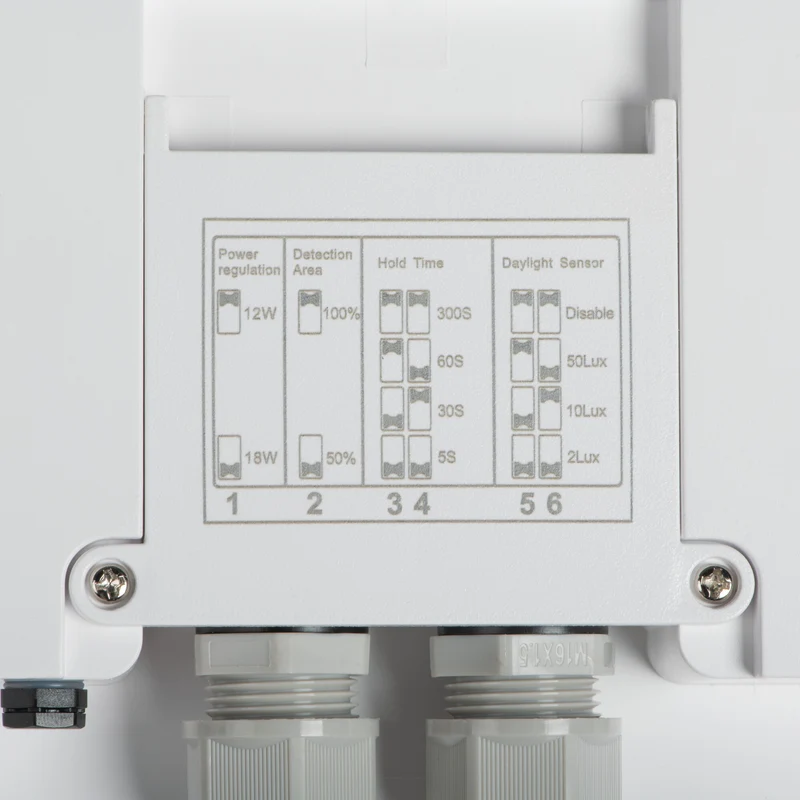 LED- Deckenleuchte mit oder ohne Bewegungssensor IP65 12/18 Watt oder 24/30 Watt