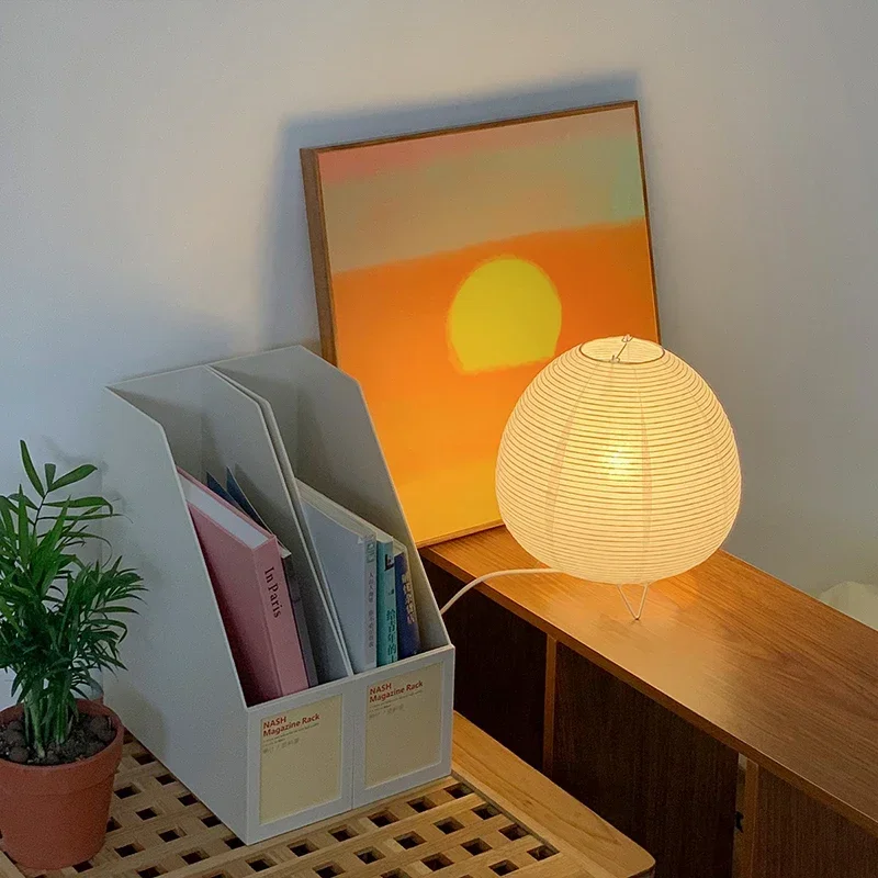 Japanische Reispapier Tischlampe für minimalistisches Wohnzimmer und Schlafzimmer