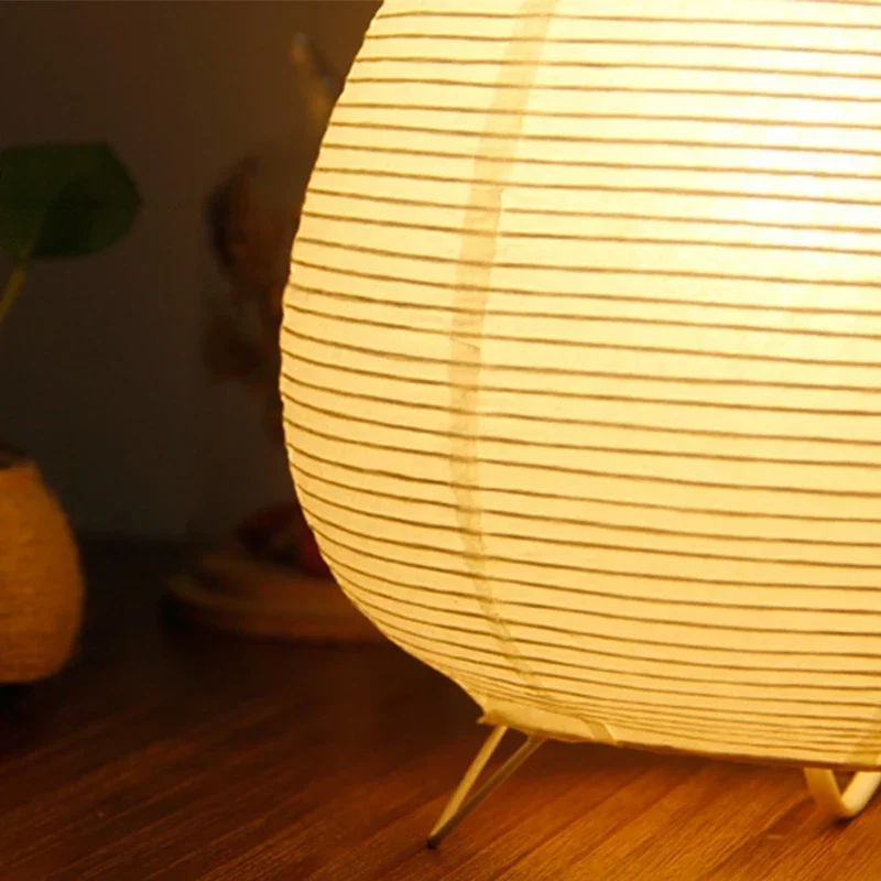 Japanische Reispapier Tischlampe für minimalistisches Wohnzimmer und Schlafzimmer