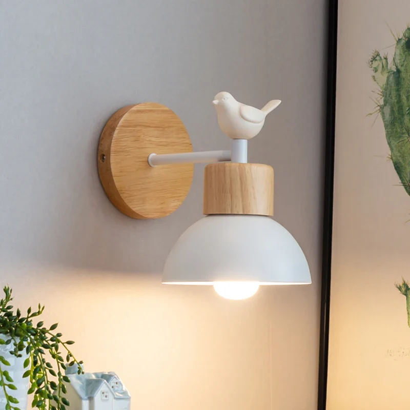 Nordische Holz LED Wandleuchte für Schlafzimmer und Flur