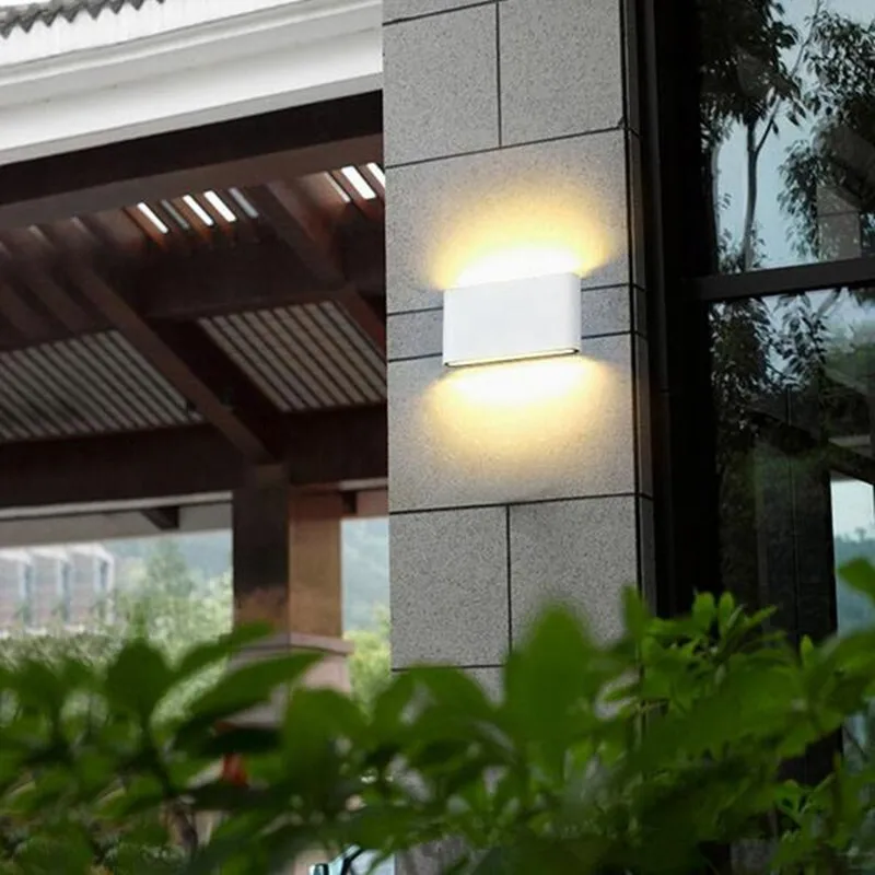Moderne LED Wandleuchte Aluminium für Innen und Außen Architektur