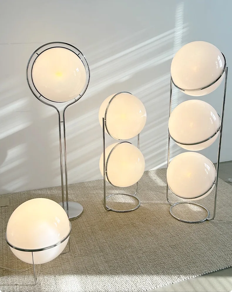 LED Stehlampe mit Kugelschirm aus Edelstahl und Acryl für Wohnzimmer