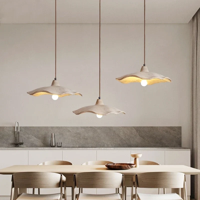 Wabi-Sabi Creme Pendelleuchte für Minimalistische Restaurants und Schlafzimmer