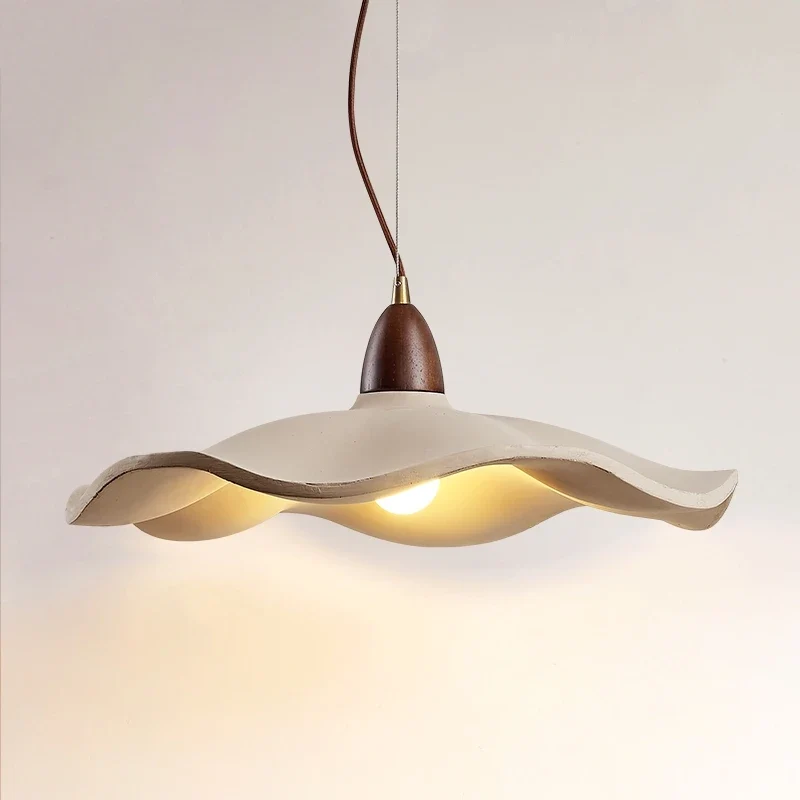 Wabi-Sabi Creme Pendelleuchte für Minimalistische Restaurants und Schlafzimmer