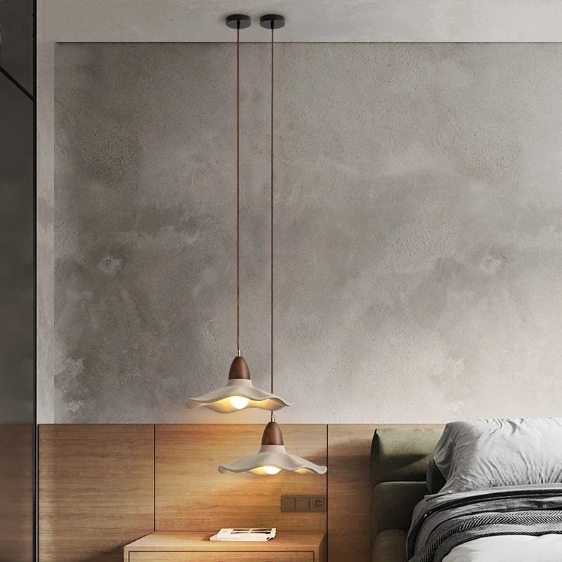 Wabi-Sabi Creme Pendelleuchte für Minimalistische Restaurants und Schlafzimmer