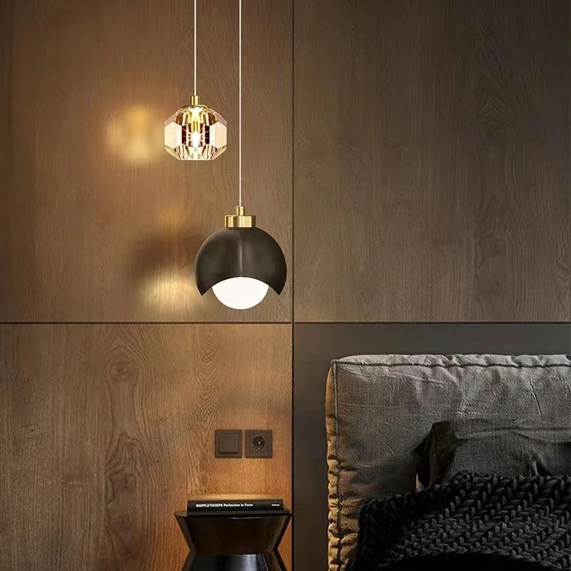Moderne Glaskugel Pendelleuchte für Schlafzimmer und Esszimmer