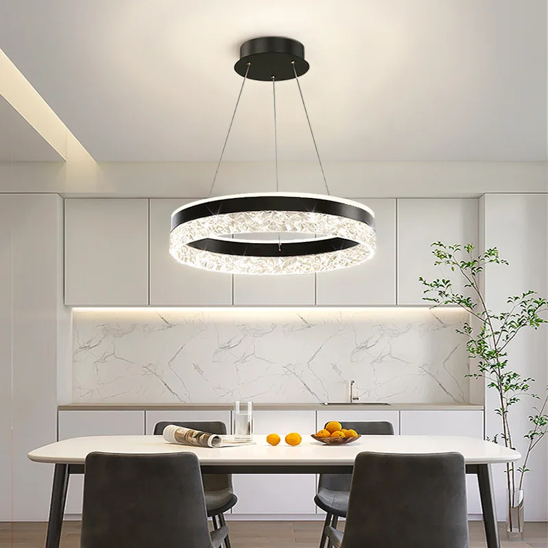 Moderner Höhenverstellbarer LED Kronleuchter Elegant für Wohnzimmer und Esszimmer