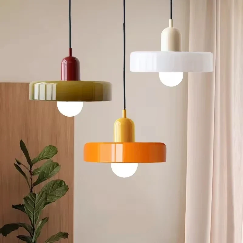 Bauhaus Glas Pendelleuchte Kronleuchter Zeitlos für Stilvolles Esszimmer und Café