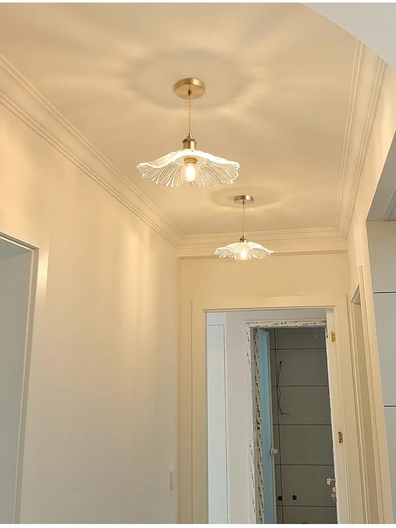 Florales Glas Pendelleuchte Vintage für Elegant Eingerichtete Wohnräume