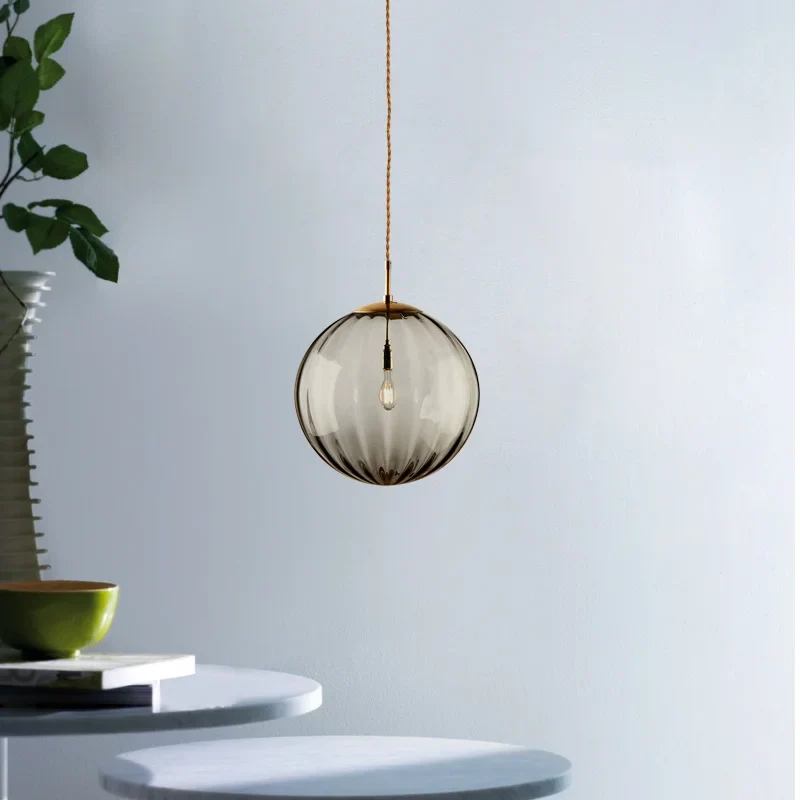 Moderne Glaskugel Pendelleuchte Zeitgemäß für Esszimmer und Kücheninsel