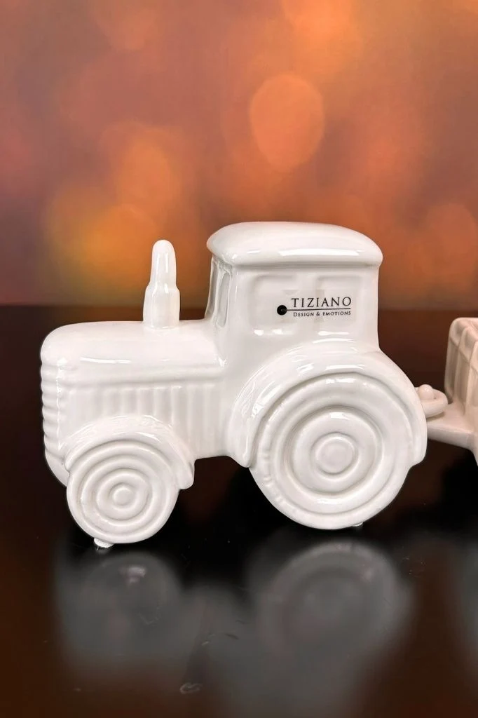 Traktor m.Anhänger Marradi 29cm creme-weiß