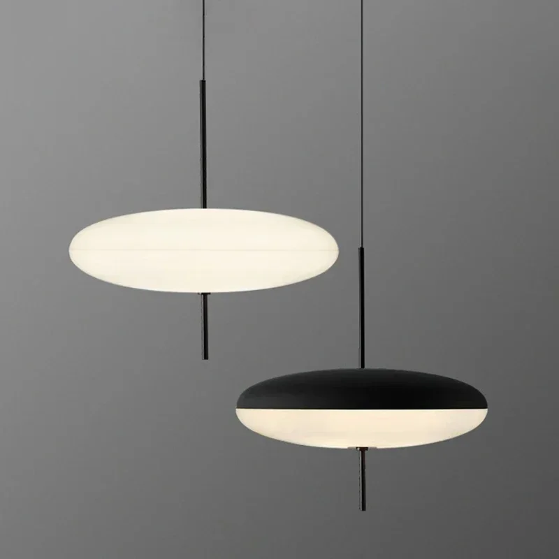 Nordische Untertassen LED Pendelleuchte für Wohnzimmer und Café Breite Form