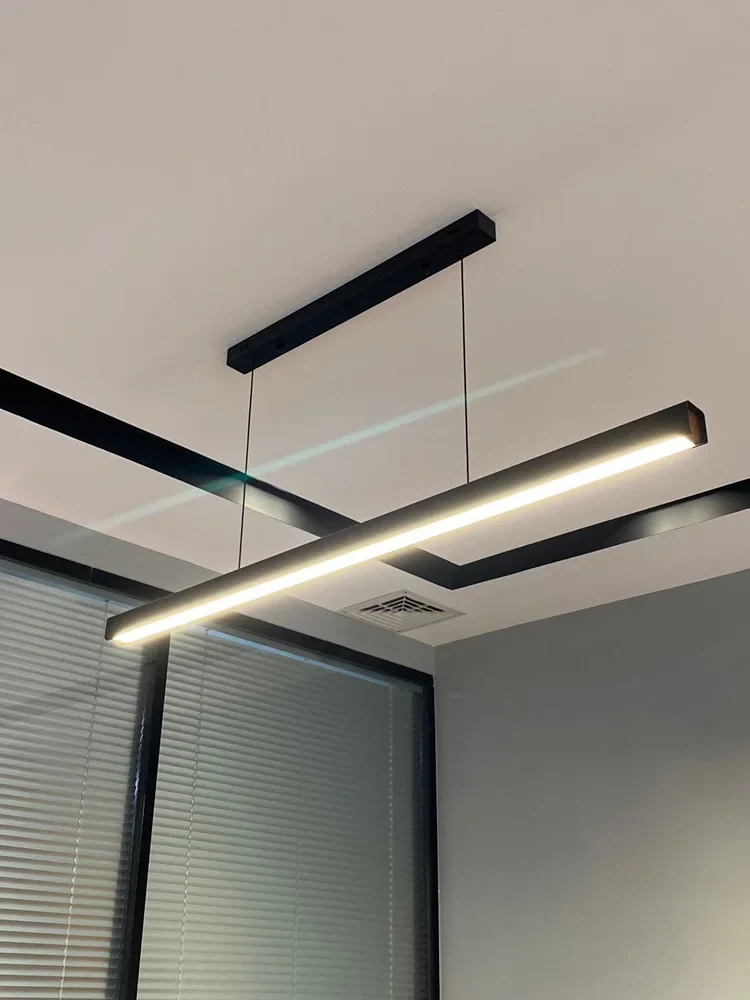 Modernes Nordisches LED Linear Kronleuchter Bürotauglich für Esszimmer und Büro