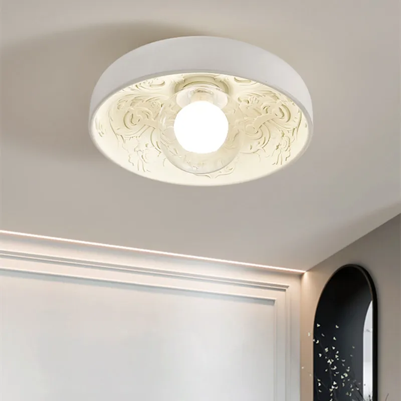 Française Creme Deckenleuchte mit PVC und Schnitzdekor für Schlafzimmer und Flur