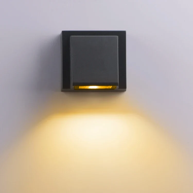 Moderne LED Wandleuchte für Innen und Außen Architekturbeleuchtung IP65