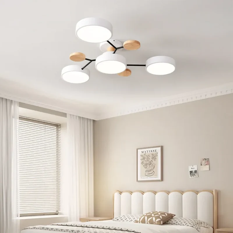 Moderne LED Pendelleuchte 4–6 flammig aus Eisen für Wohnzimmer und Küche