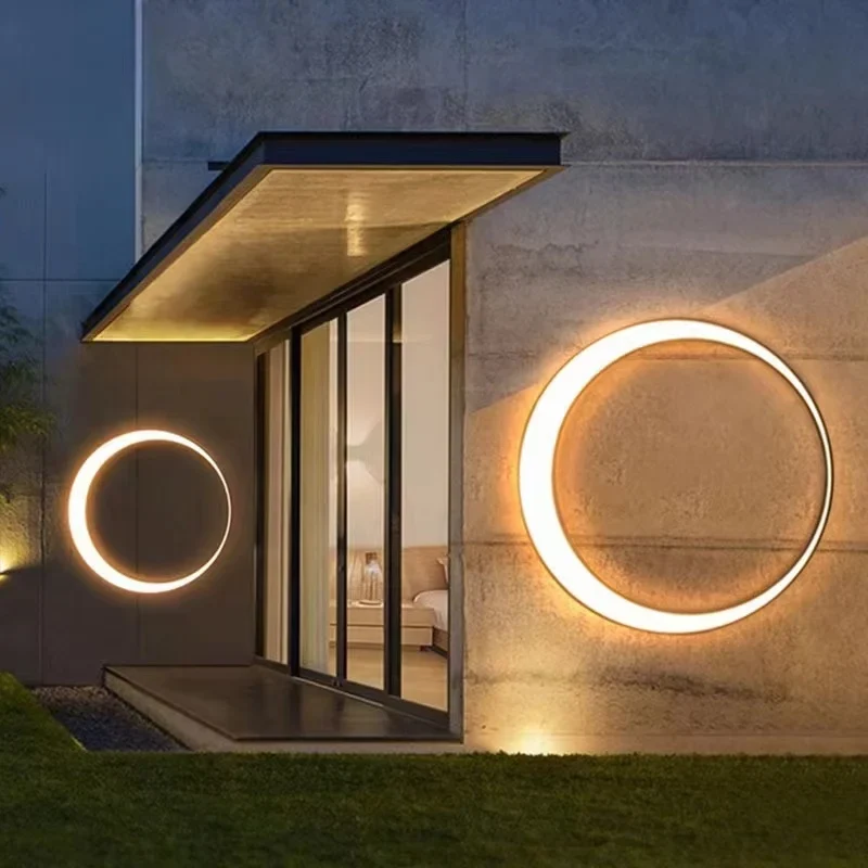 Moderne LED Außenwandleuchte mit Glasschirm IP44 für Hauseingang