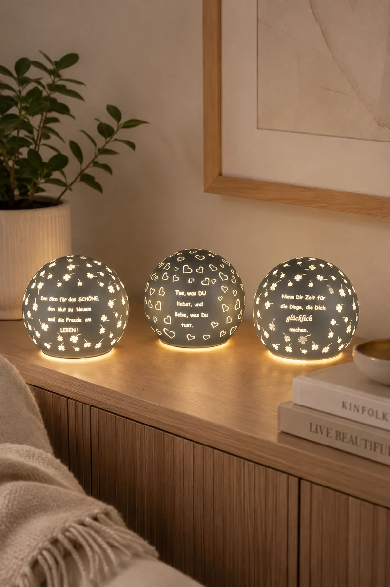 Deko Lichtkugel Cassano LED 12cm mit Sprüchen anthrazit