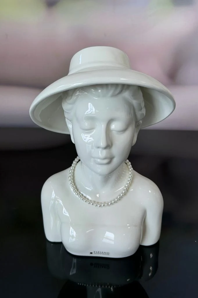 Büste Lady Ella