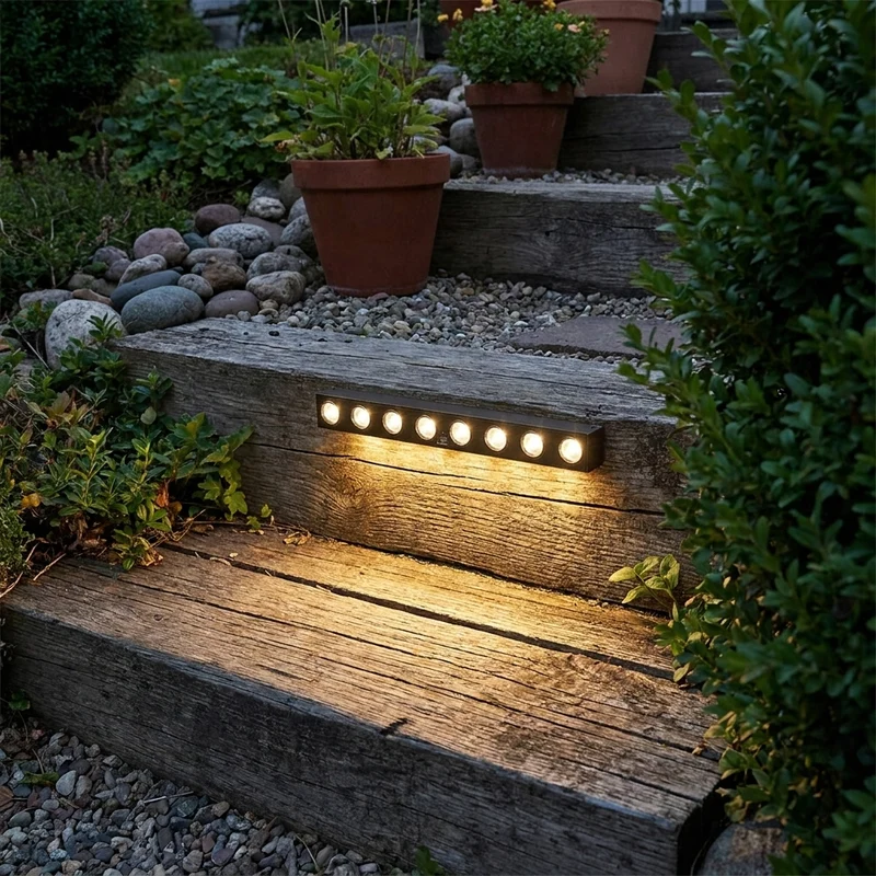 Solar LED Zaunleuchte für Garten Terrasse und Außenzaun