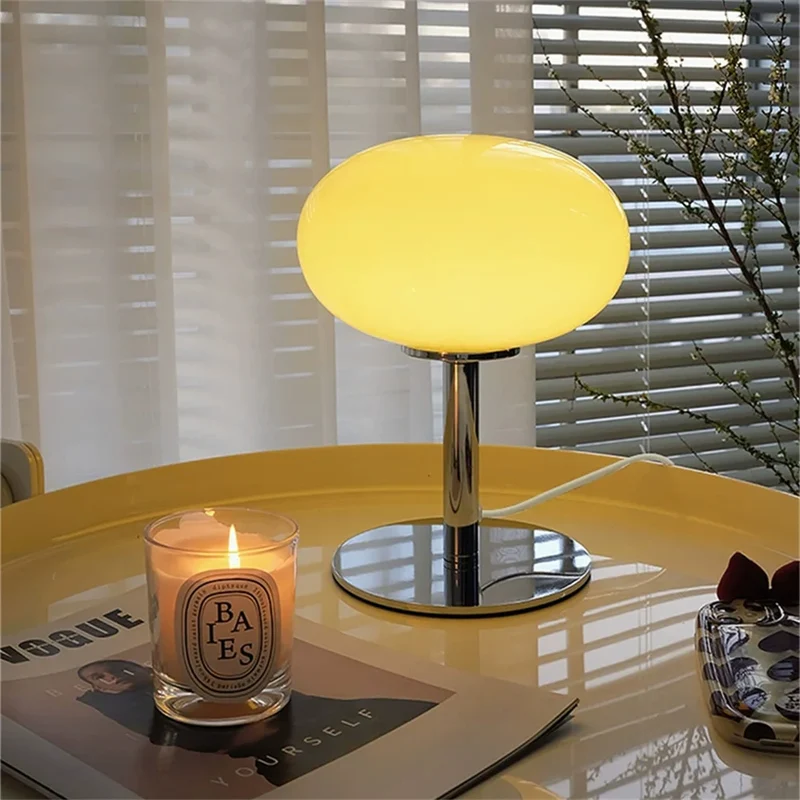 Retro Cremeglas Tischlampe Lollipop-Form für Wohnzimmer und Arbeitszimmer