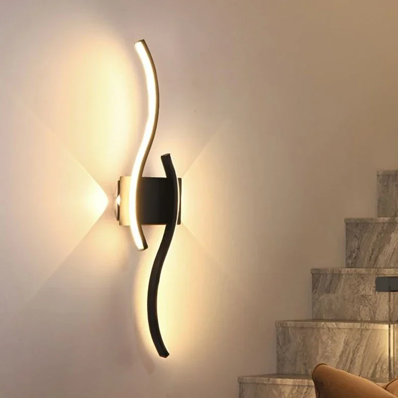 Moderne LED Lange Streifen Wandleuchte für Wohnzimmer und Restaurant