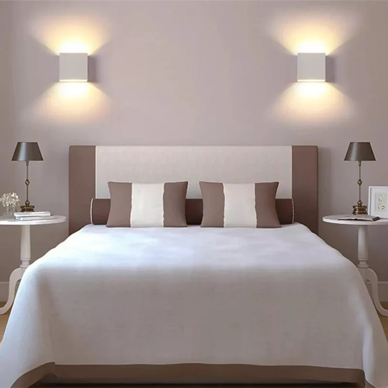 Moderne Aluminium Würfel LED Wandleuchte für Schlafzimmer und Wohnzimmer