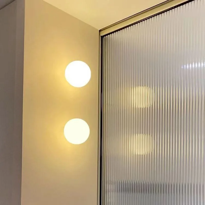 Moderne Mattglas Kugel Wandleuchte für Flur und Wohnzimmer
