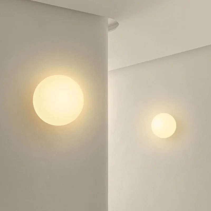 Moderne Mattglas Kugel Wandleuchte für Flur und Wohnzimmer