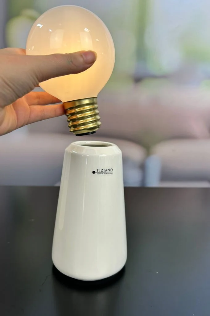 Lampe Luminara mit LED Birne creme-weiß