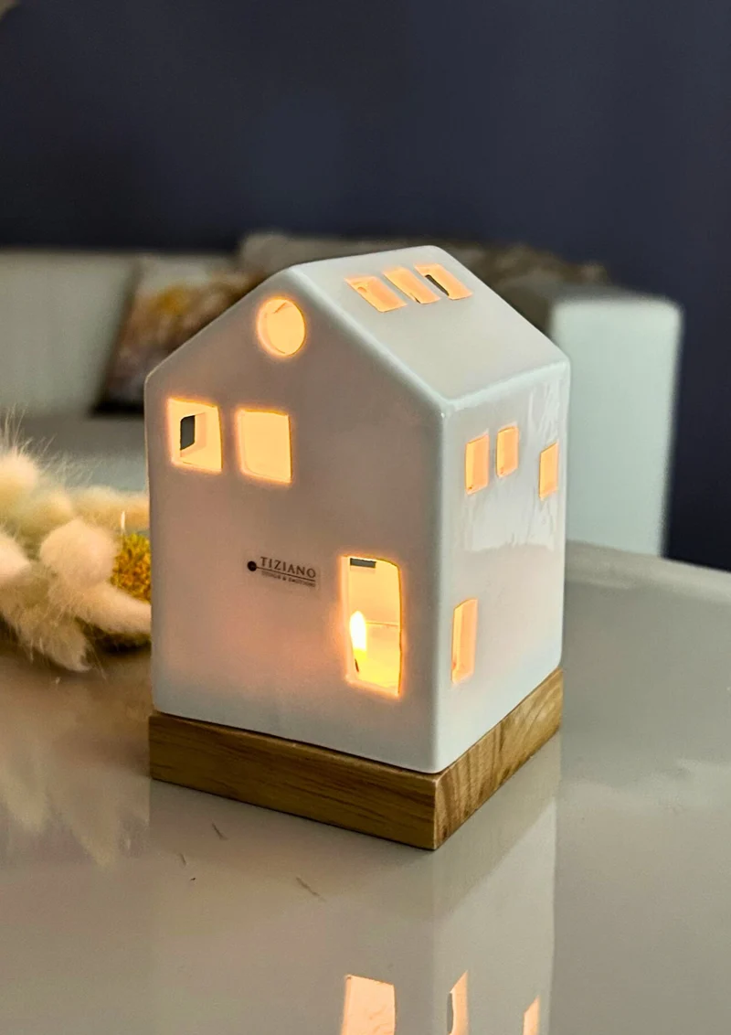 Teelicht Haus Oslo auf Holzbase weiß-creme