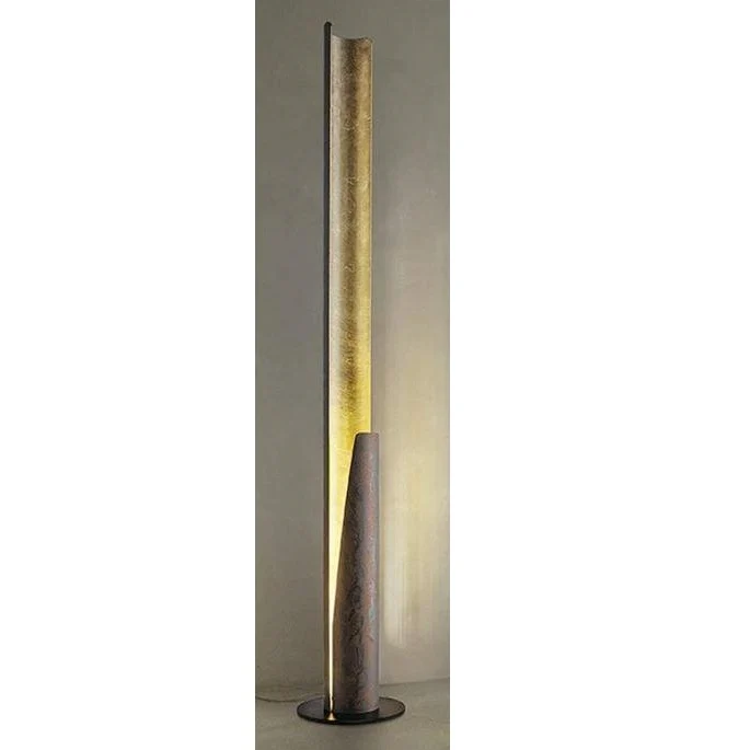 Stehleuchte rost/blattgold