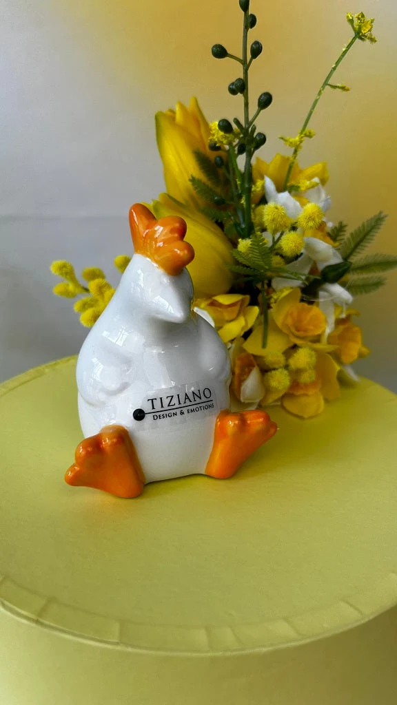 Huhn Erna sitzend creme-orange
