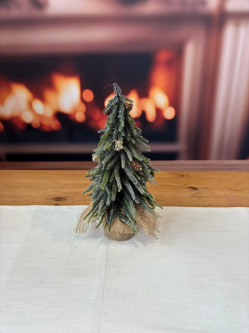 Dekotanne grün mit Jute