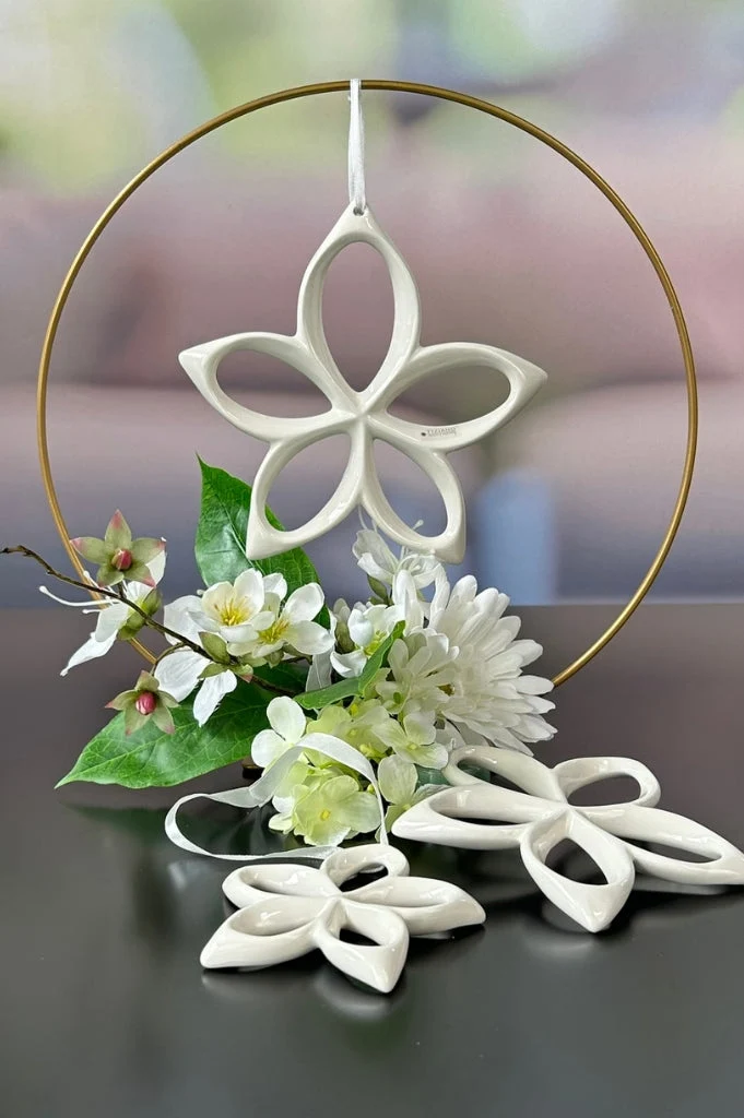 Hänger Blume Lorina creme-weiß