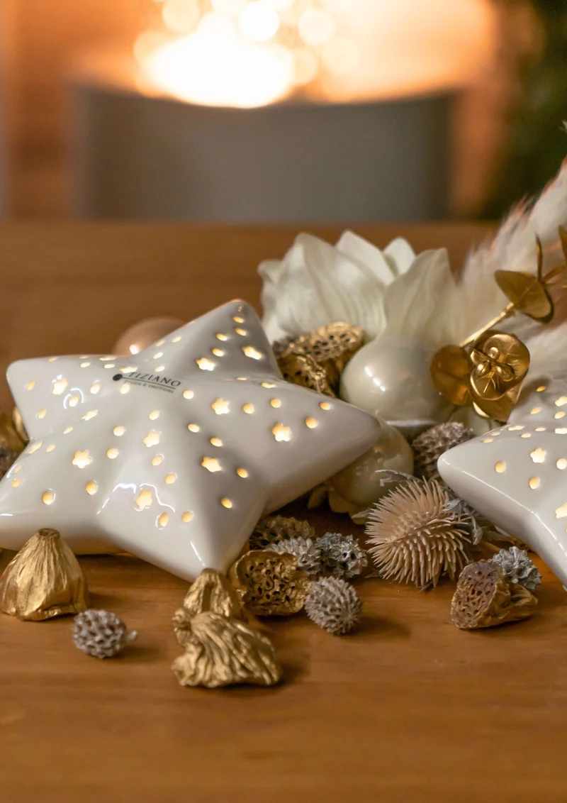 Deko Stern Lazio LED liegend mit Löchern creme-weiß