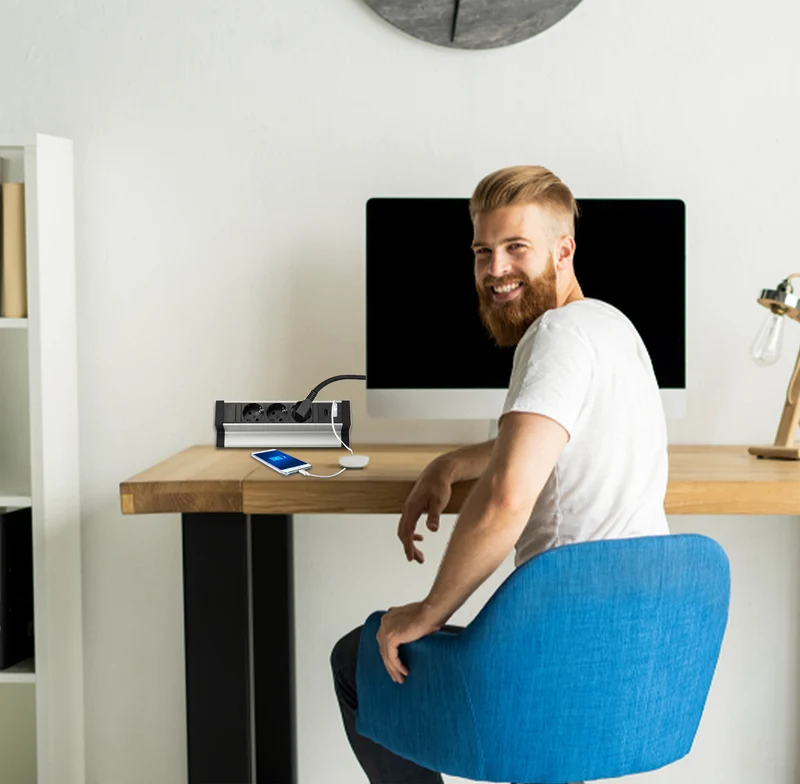 Möbel-Steckdose 3-fach USB A und C Büro Mehrfachsteckdose Steckdosenleiste 1,8m