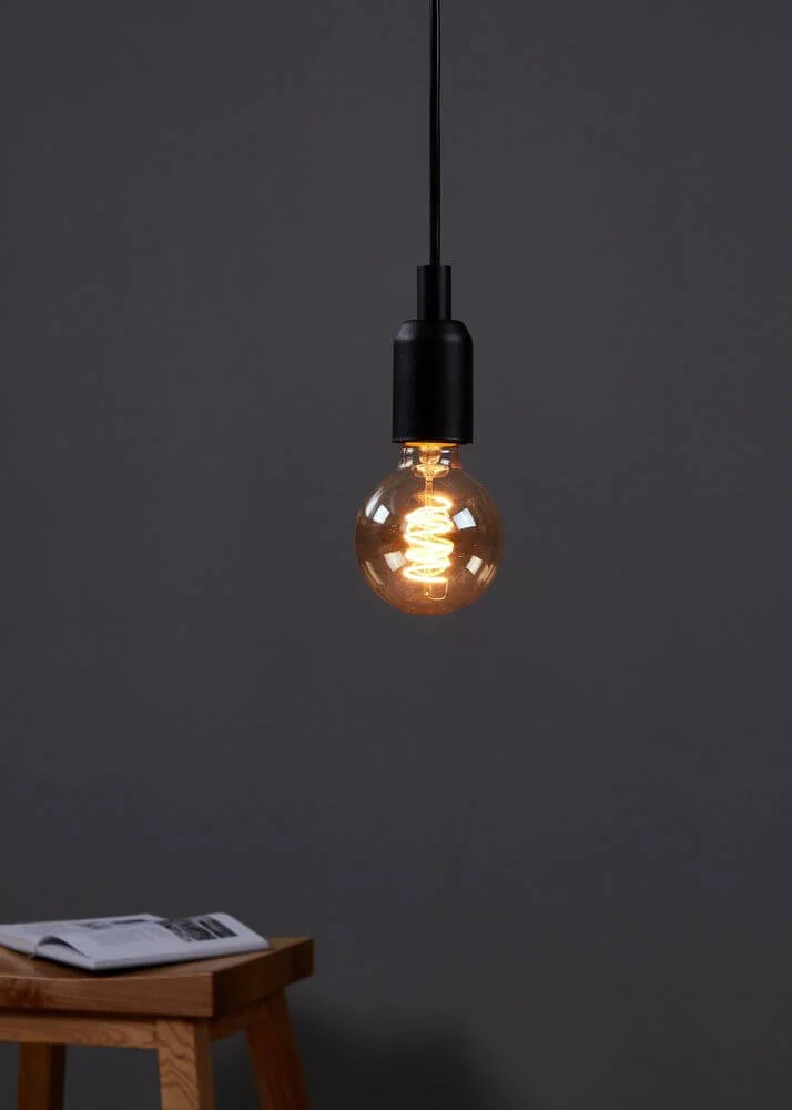 E27 LED Retro Globe Extra Warmweiß 2200K 330lm 4W
